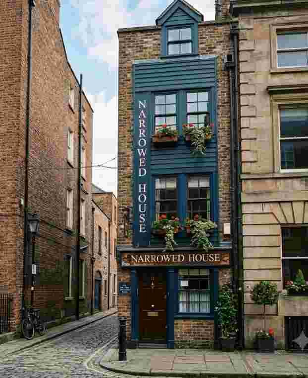 World's Narrowest House